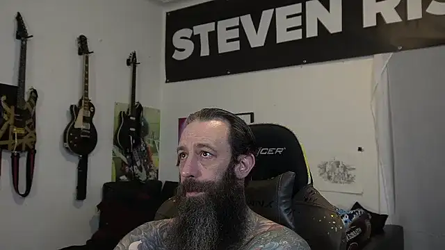 Snapshot of StevenRiseNYC chatting on July 9, 2026, 10:19 am StevenRiseNYC online show from July 9, 2026, 10:19 am
