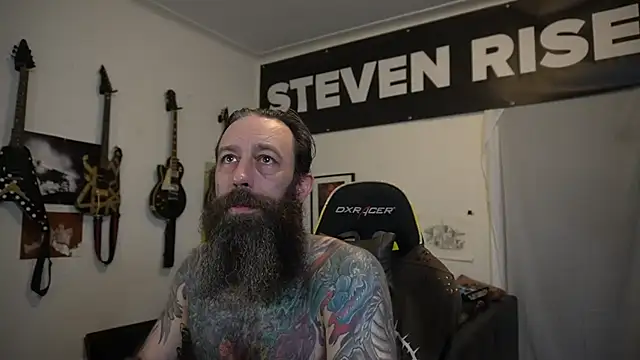 Snapshot of StevenRiseNYC chatting on July 10, 2026, 12:30 pm StevenRiseNYC online show from July 10, 2026, 12:30 pm