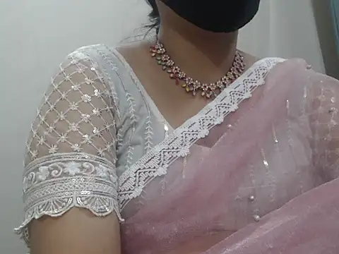 Snapshot of Lovely_Siri_23 chatting on April 28, 2026, 7:02 am Lovely Siri 23 online show from April 28, 2026, 7:02 am