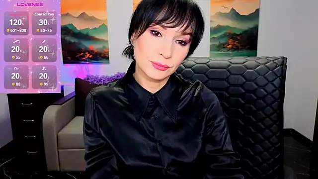 Snapshot of Sofia_Ford chatting on October 28, 2025, 1:25 pm Sofia Ford online show from October 28, 2025, 1:25 pm