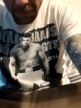 PIercingBoy38 online show from October 30, 2025, 3:35 pm