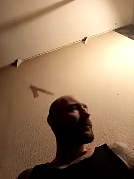 PIercingBoy38 online show from November 17, 2025, 9:53 pm