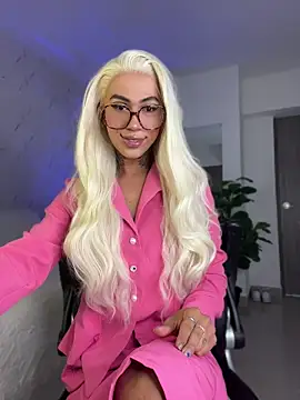 Snapshot of Miss_sagitario chatting on May 12, 2026, 12:13 pm Miss sagitario online show from May 12, 2026, 12:13 pm