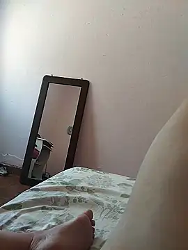 loiradiva29 online show from February 28, 2025, 3:26 pm