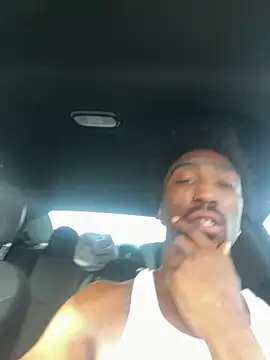 LawrenceBanques online show from March 18, 2025, 10:26 pm