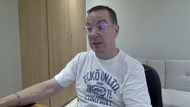 BrettJ81 online show from February 28, 2026, 2:18 pm