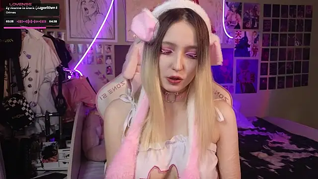 Evie Ro online show from March 19, 2025, 7:06 pm