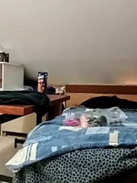 Snapshot of JOHANNA9MOI02 chatting on November 22, 2025, 11:15 pm JOHANNA9MOI02 online show from November 22, 2025, 11:15 pm