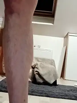 Snapshot of JOHANNA9MOI02 chatting on November 27, 2025, 2:13 am JOHANNA9MOI02 online show from November 27, 2025, 2:13 am