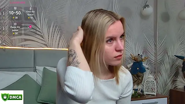 AmaliaBell online show from January 14, 2025, 1:17 pm