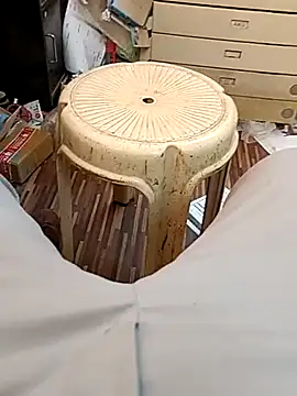 u wan me online show from March 11, 2025, 9:56 am