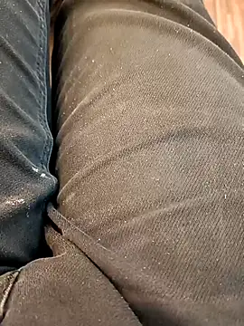 u wan me online show from November 9, 2025, 7:50 am