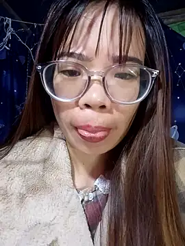   Mai-love19   online show from November 21, 2025, 11:03 pm