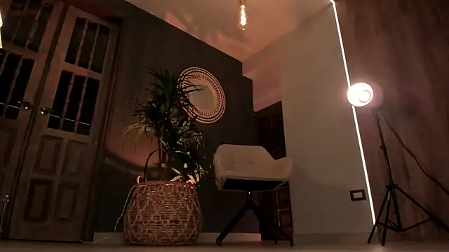 AmyArmstrong online show from January 10, 2025, 7:14 am