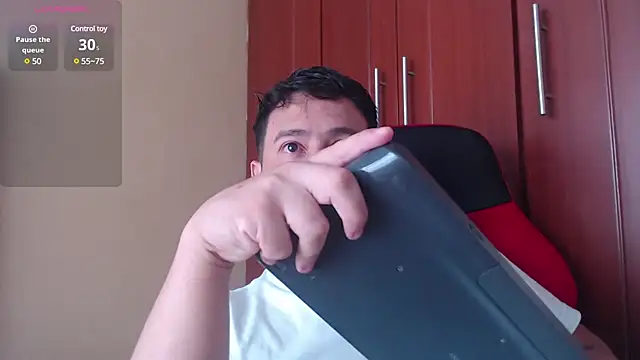 oliver price1 online show from March 19, 2025, 8:32 pm