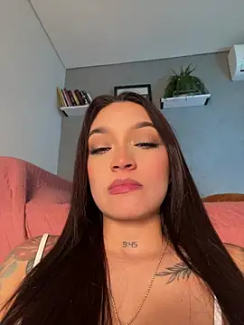 Snapshot of DaniDusan_ chatting on April 19, 2026, 7:16 pm DaniDusan online show from April 19, 2026, 7:16 pm