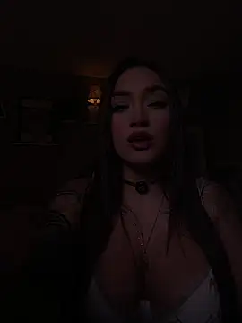 Snapshot of DaniDusan_ chatting on July 23, 2026, 6:17 pm DaniDusan online show from July 23, 2026, 6:17 pm