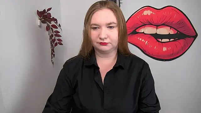 Snapshot of LaraDream chatting on April 30, 2026, 2:12 pm LaraDream online show from April 30, 2026, 2:12 pm