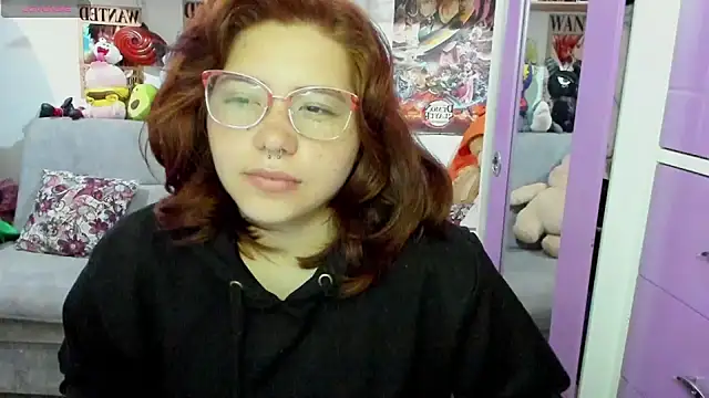 soficammy online show from December 22, 2024, 9:42 pm