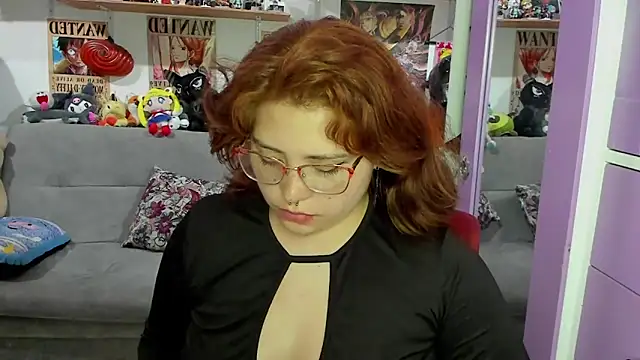 soficammy online show from March 4, 2025, 5:00 am