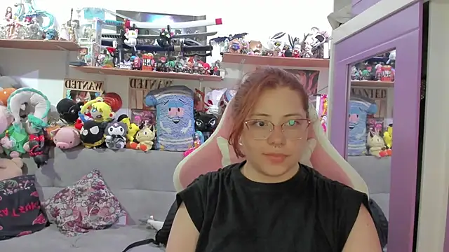 soficammy online show from April 16, 2026, 9:50 pm