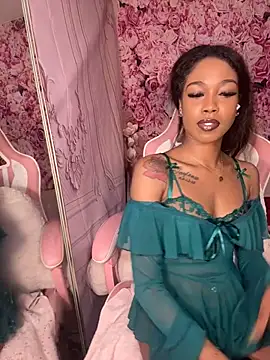 Snapshot of mismialove chatting on March 14, 2026, 7:47 am mismialove online show from March 14, 2026, 7:47 am