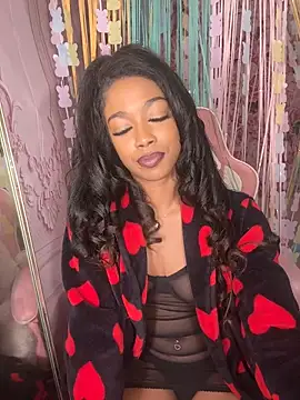 Snapshot of mismialove chatting on April 1, 2026, 7:31 am mismialove online show from April 1, 2026, 7:31 am