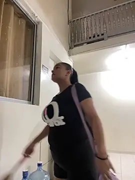 Snapshot of sofia_xxx02 chatting on March 18, 2025, 12:03 pm sofia xxx02 online show from March 18, 2025, 12:03 pm