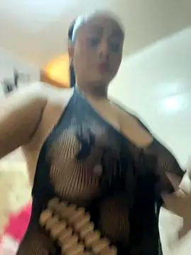 Snapshot of sofia_xxx02 chatting on October 9, 2025, 12:03 pm sofia xxx02 online show from October 9, 2025, 12:03 pm