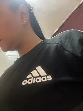 Snapshot of sofia_xxx02 chatting on October 13, 2025, 12:05 pm sofia xxx02 online show from October 13, 2025, 12:05 pm