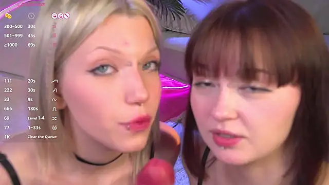 Snapshot of Wildneck chatting on December 21, 2024, 12:59 pm Wildneck online show from December 21, 2024, 12:59 pm