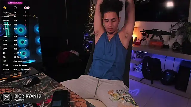 bigryann23 online show from December 21, 2024, 3:25 am