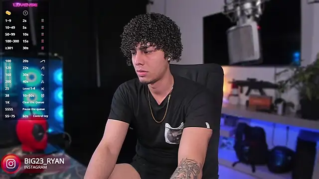 bigryann23 online show from December 22, 2024, 3:55 am