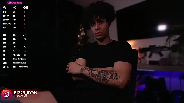 bigryann23 online show from December 30, 2024, 12:22 am